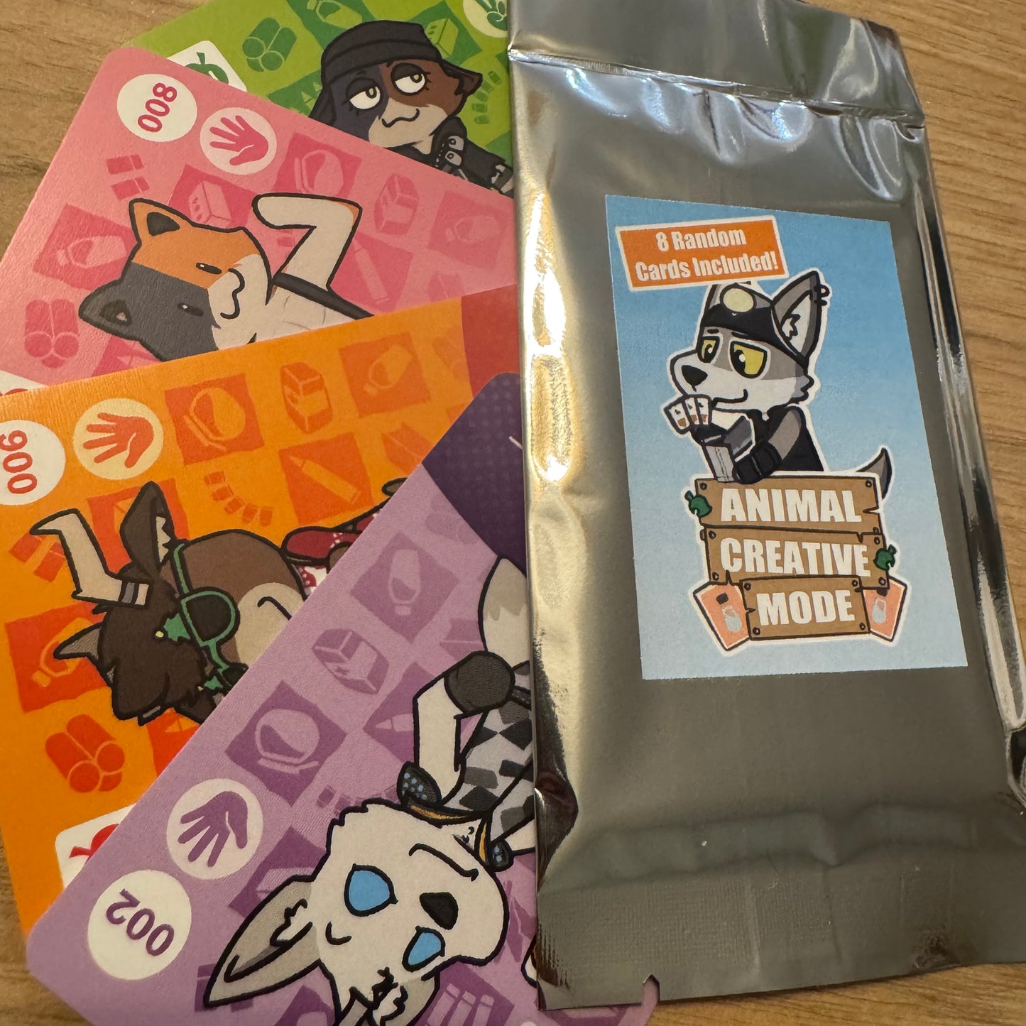Animal Creative Mode Booster Pack (8 Cards)
