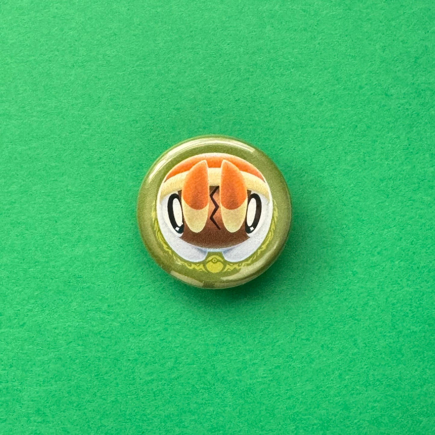 Grubby Larva Button Pin